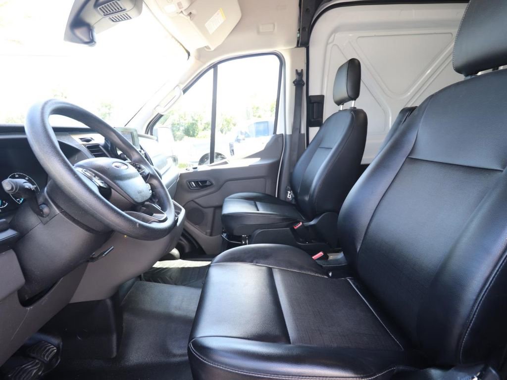 Certified 2025 Ford Transit 250 148 High Roof Extended image 2