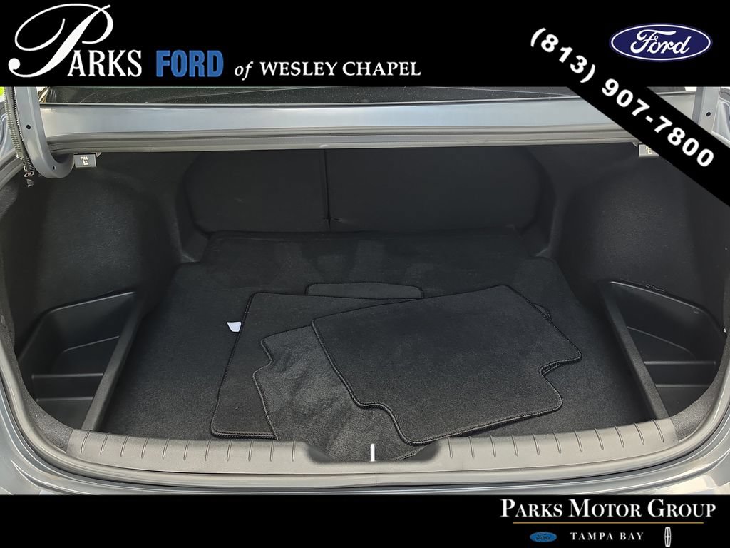 Used 2025 Hyundai Elantra SEL FWD image 8