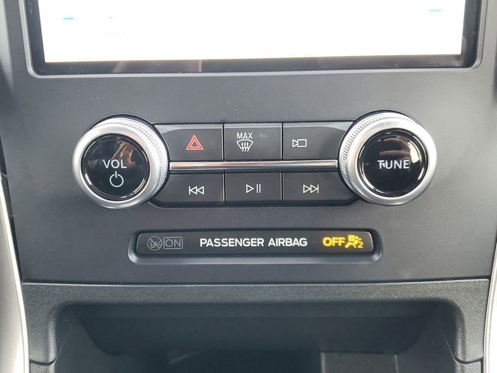 Certified 2022 Ford Edge ST-Line w/ Class II Trailer Tow Package image 29