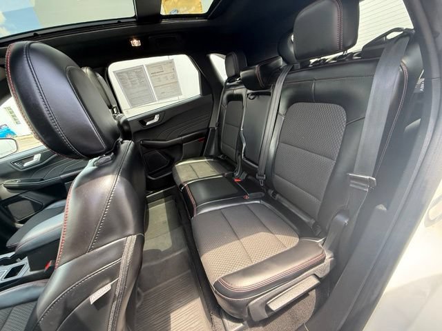 Certified 2024 Ford Escape ST-Line w/ Tech Pack #1 AWD/4WD image 19
