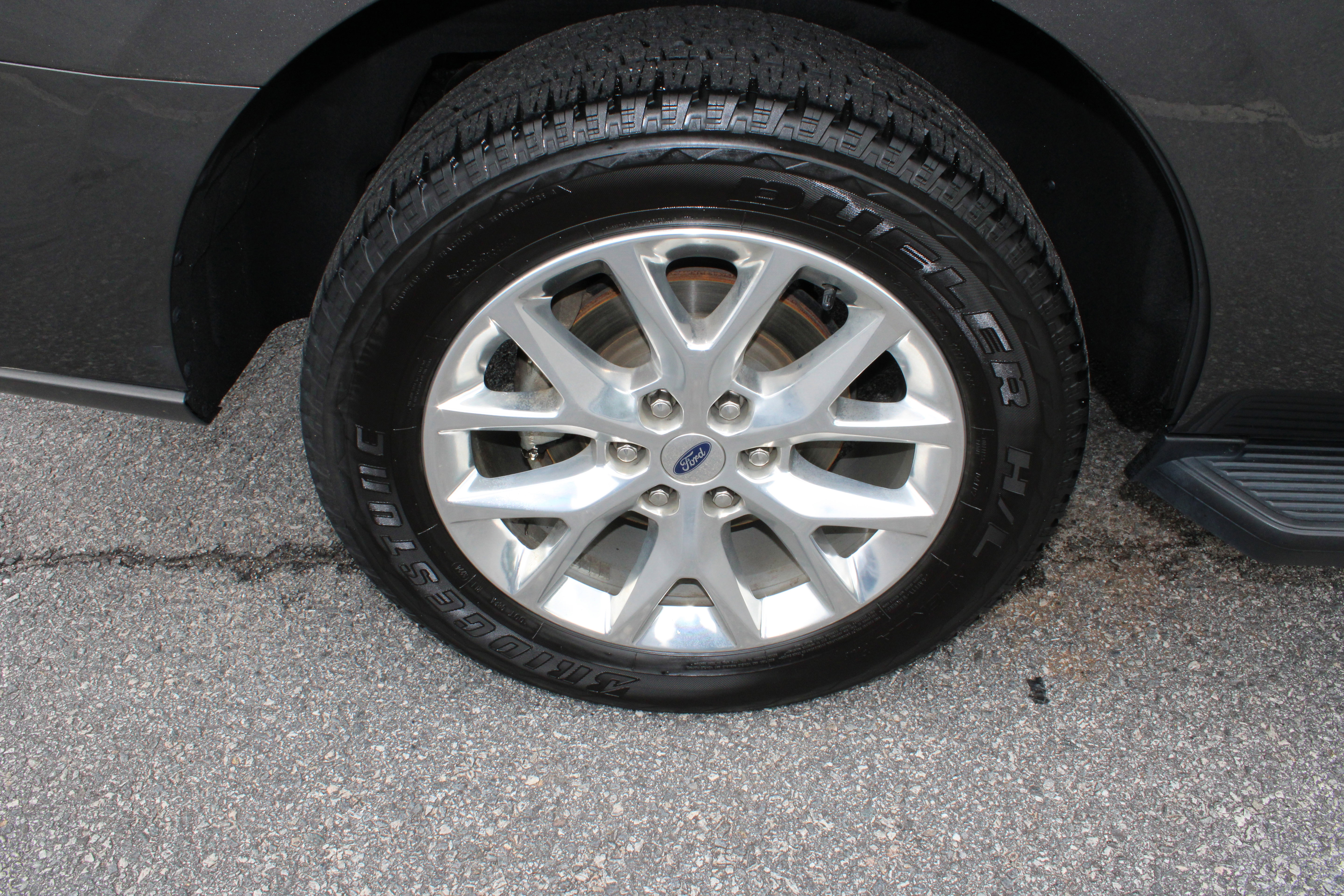 Certified 2021 Ford Expedition XLT w/ Cargo Package RWD image 12