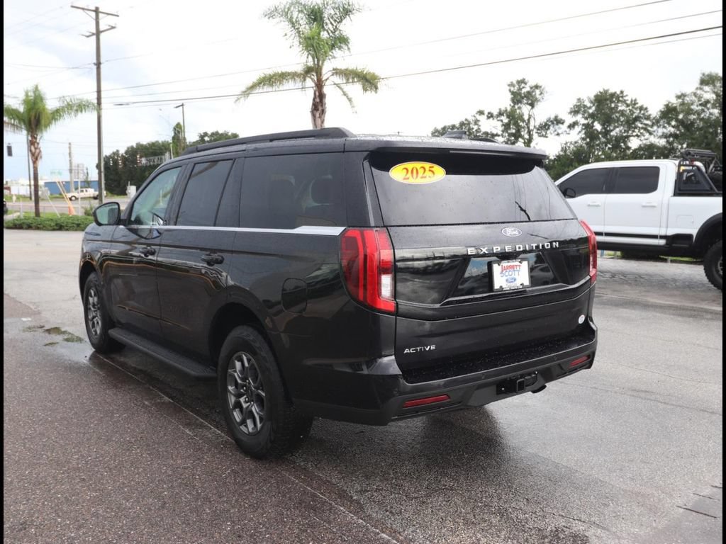 Certified 2025 Ford Expedition Active RWD image 10