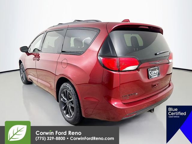Used 2020 Chrysler Pacifica Touring-L image 4