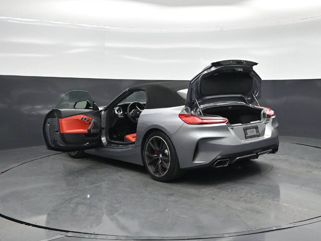 Used 2025 BMW Z4 M40i w/ Edition RWD image 31