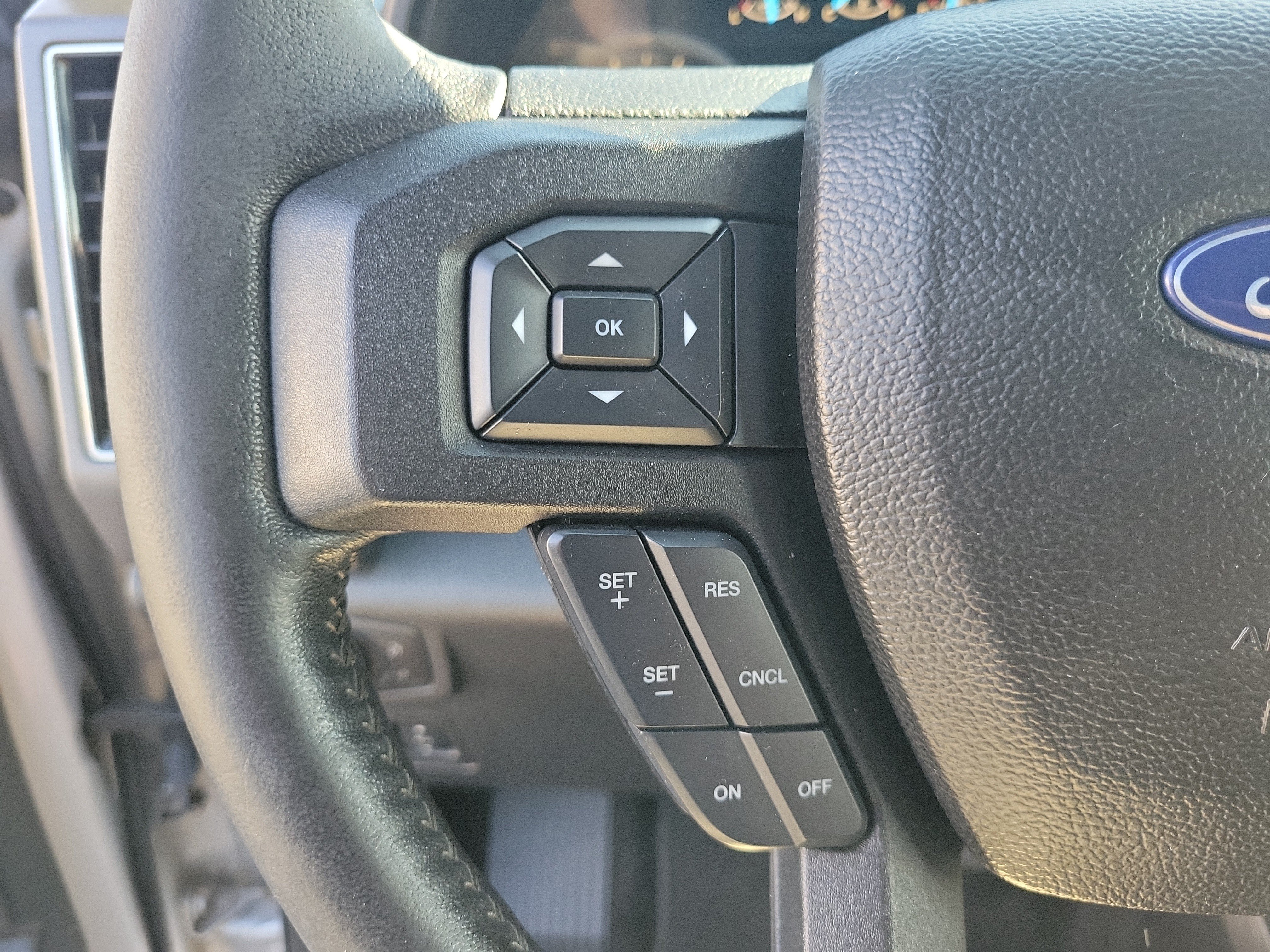 Certified 2018 Ford F150 XLT w/ Equipment Group 302A Luxury RWD image 5