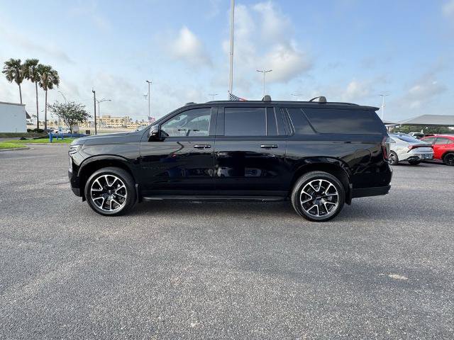 Used 2026 Chevrolet Suburban RST w/ Comfort Package RWD image 8