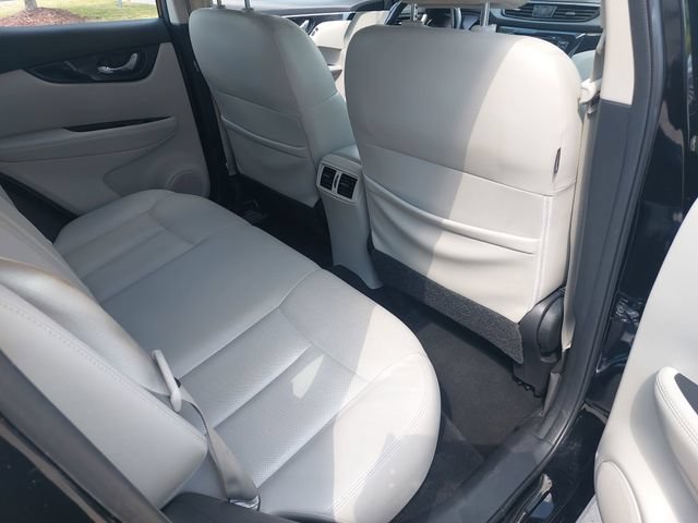 Used 2017 Nissan Rogue Sport SL AWD/4WD image 11