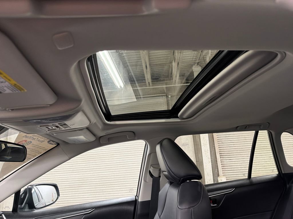 Used 2023 Toyota RAV4 XLE Premium FWD image 10