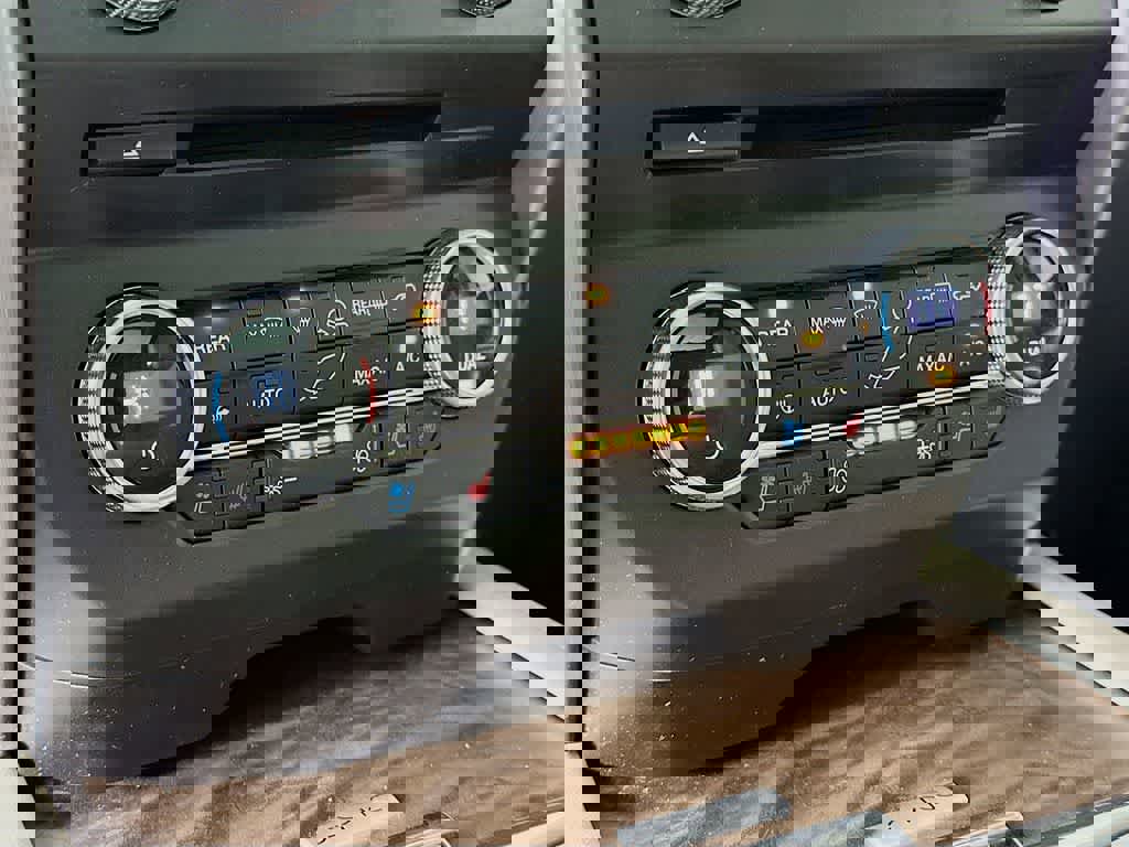 Certified 2018 Ford Expedition Platinum image 18