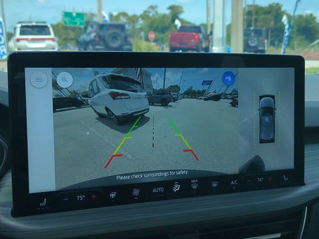 Certified 2025 Ford Escape Platinum w/ Premium Technology Package FWD image 21