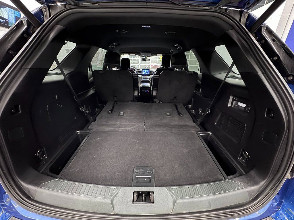 Certified 2020 Ford Explorer XLT w/ Equipment Group 202A image 29