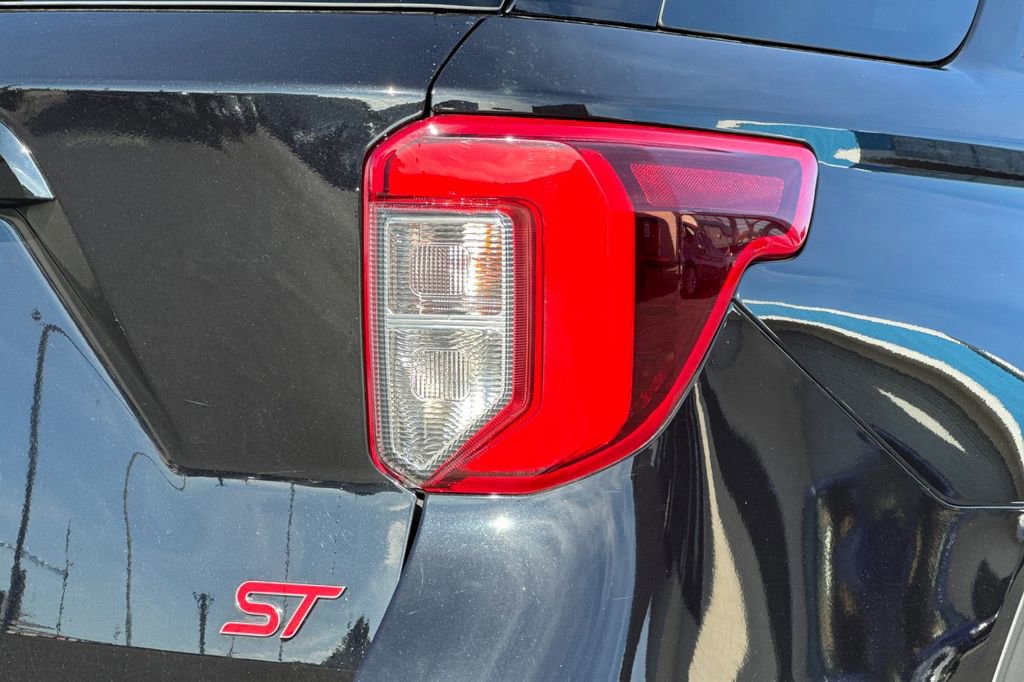 Certified 2022 Ford Explorer ST w/ Equipment Group 401A image 28