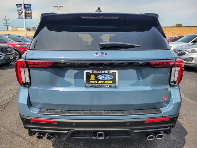 Certified 2026 Ford Explorer ST AWD/4WD image 8