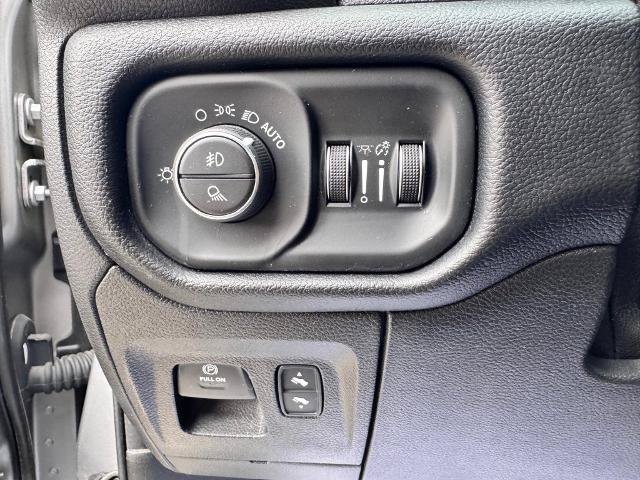 Used 2019 RAM 1500 Laramie AWD/4WD image 24