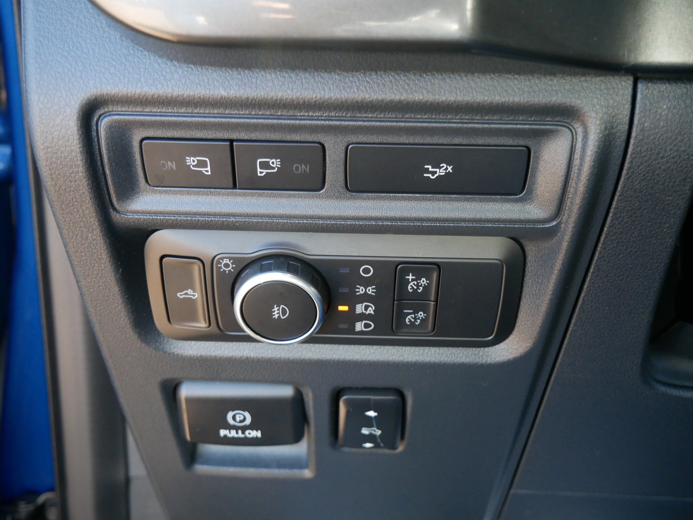 Certified 2022 Ford F150 XLT w/ Equipment Group 302A High image 40