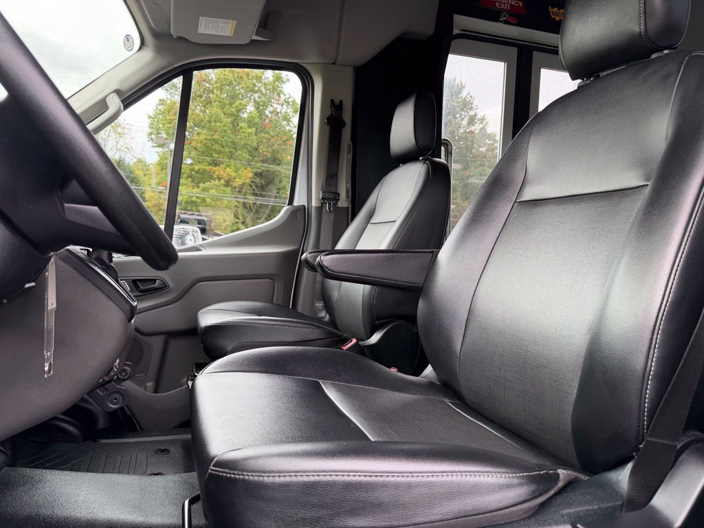 Certified 2023 Ford Transit 350 XL AWD/4WD image 13