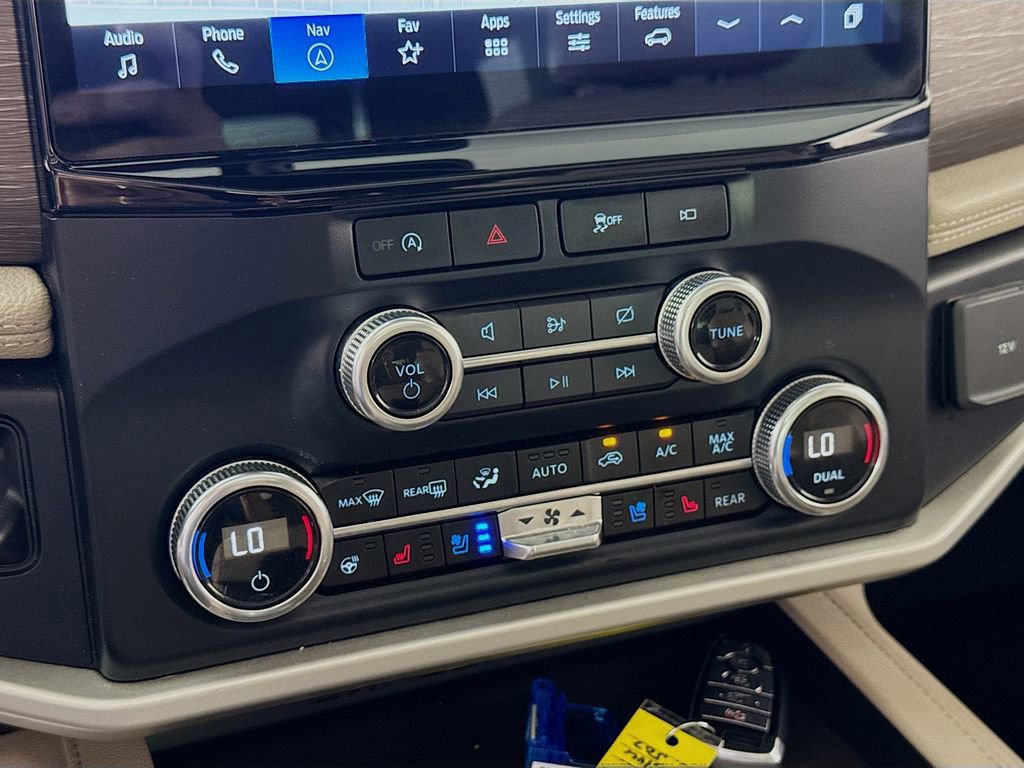 Certified 2024 Ford Expedition Limited image 20