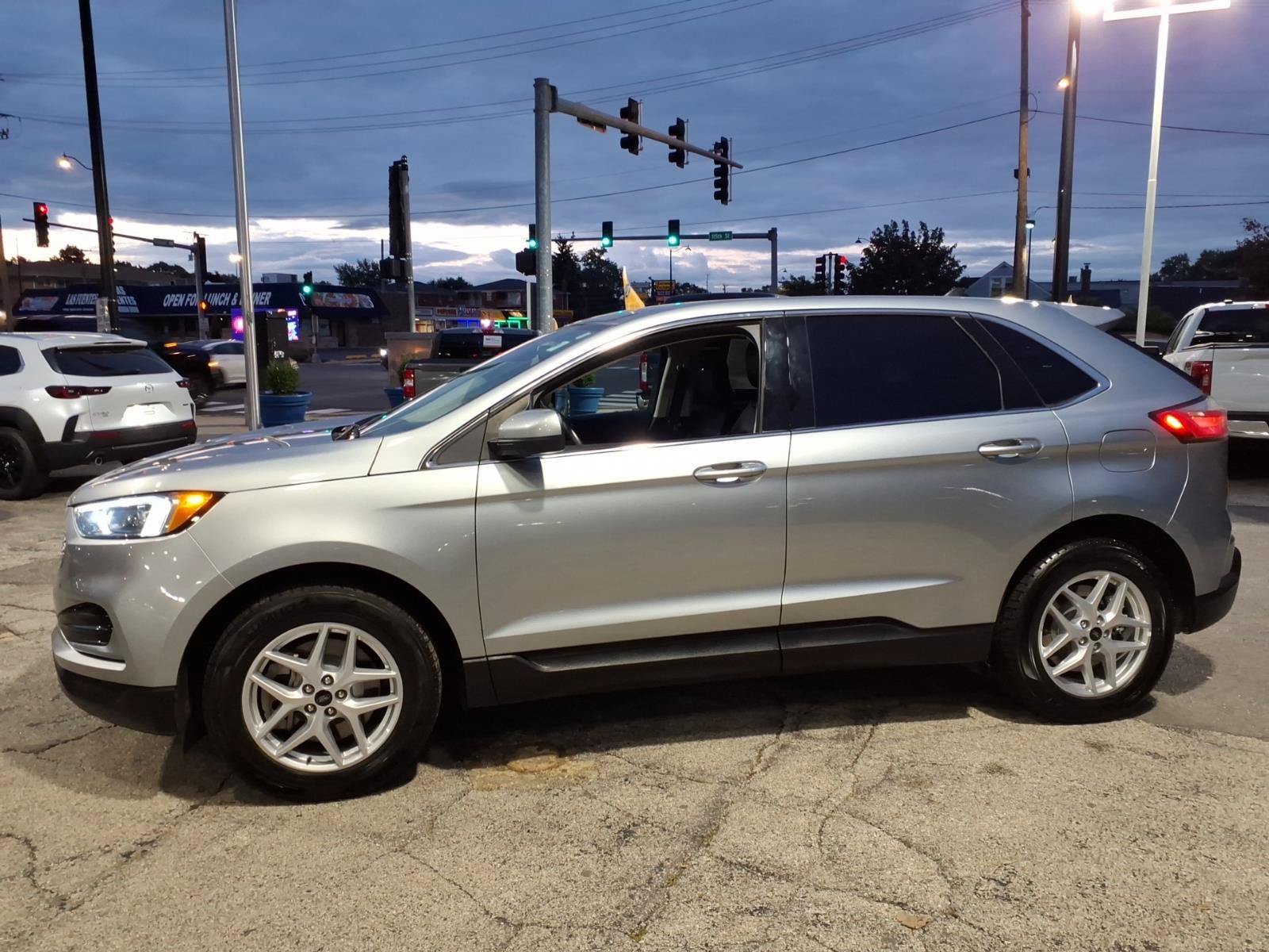 Certified 2024 Ford Edge SEL AWD/4WD image 6