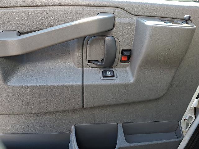 Used 2021 GMC Savana 3500 Extended w/ Power Convenience Package image 12