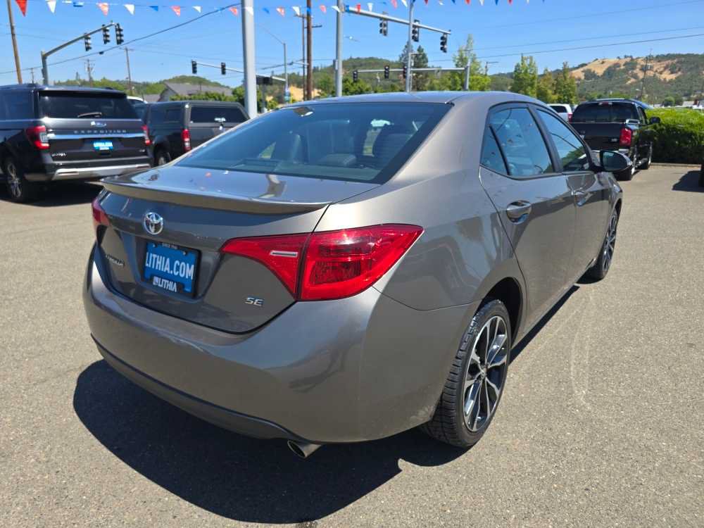 Used 2018 Toyota Corolla SE w/ Carpet Mat Package (TMS) FWD image 5