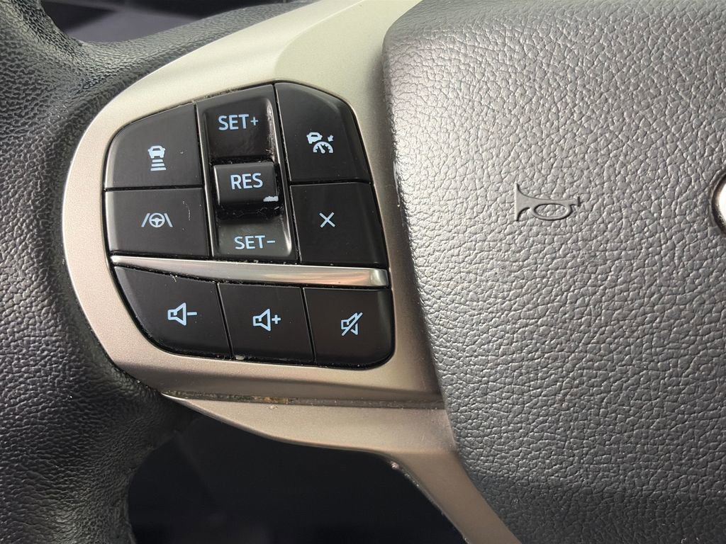 Certified 2022 Ford Explorer Limited AWD/4WD image 17