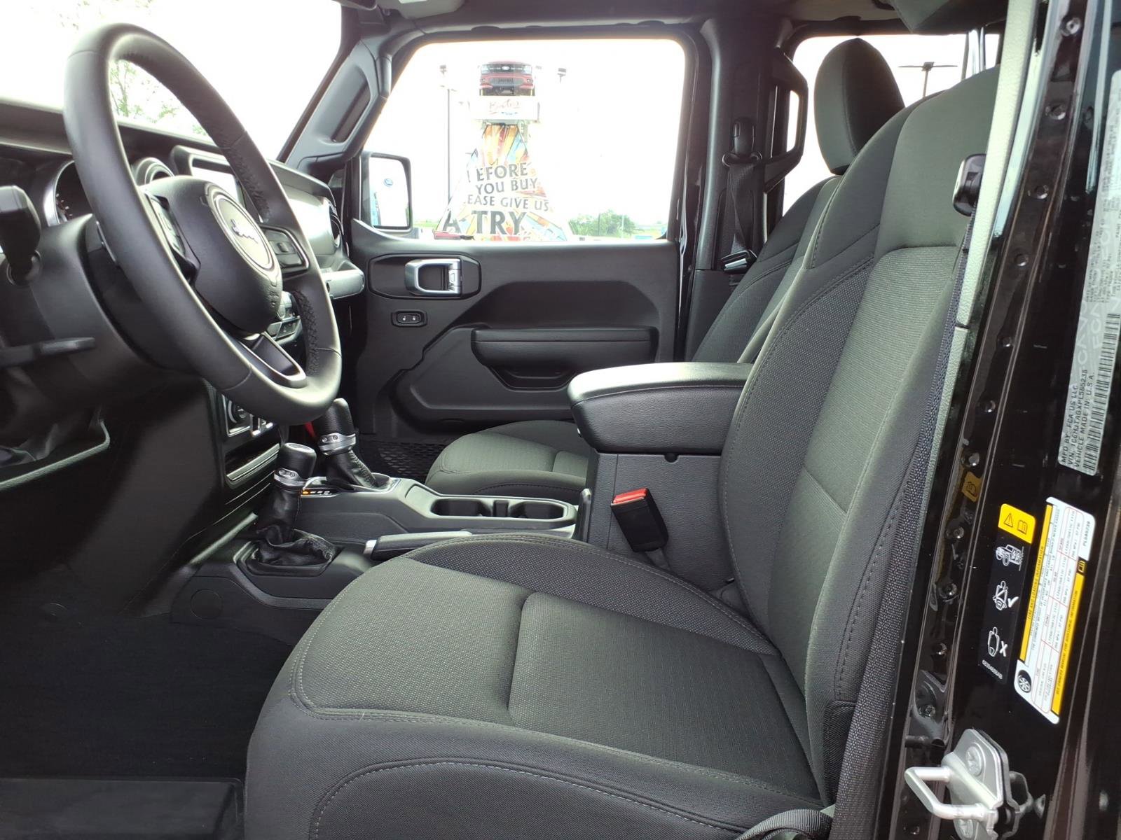 Used 2023 Jeep Gladiator Sport AWD/4WD image 10