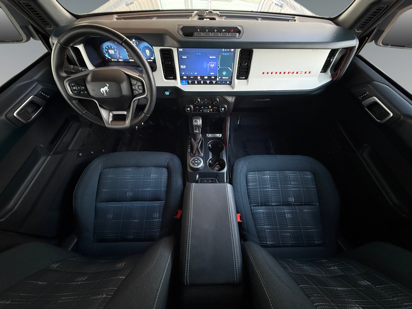 Certified 2025 Ford Bronco Heritage Edition AWD/4WD image 14