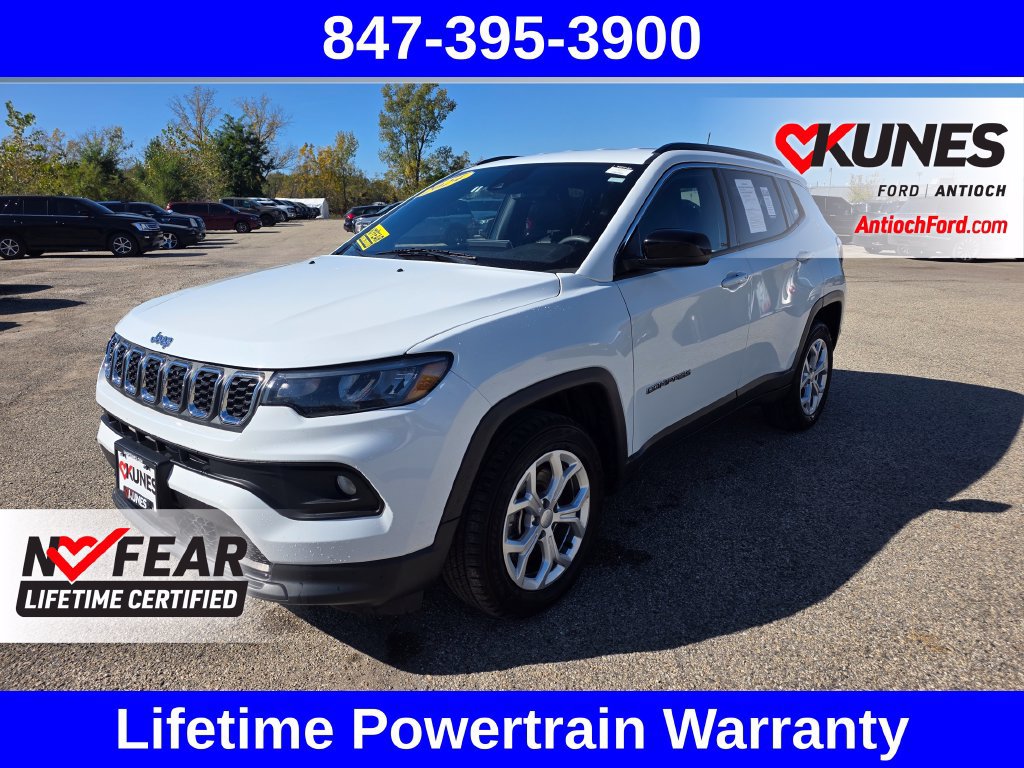 Used 2024 Jeep Compass Latitude AWD/4WD image 4