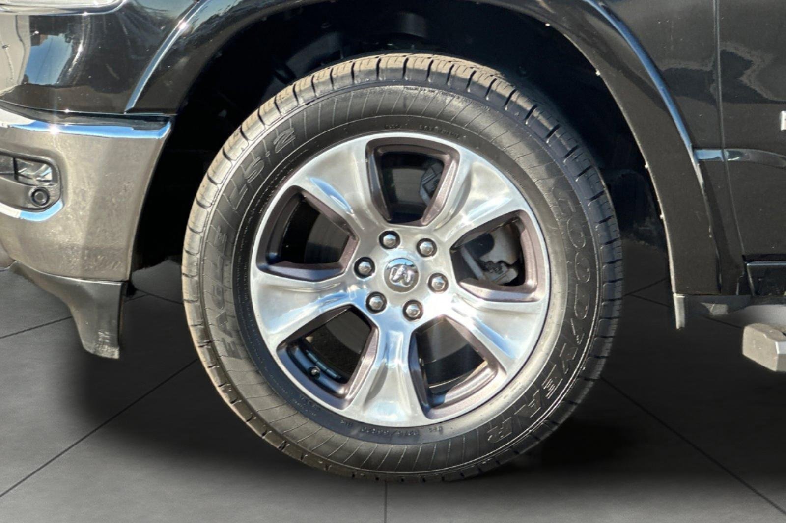 Used 2020 RAM 1500 Laramie image 31