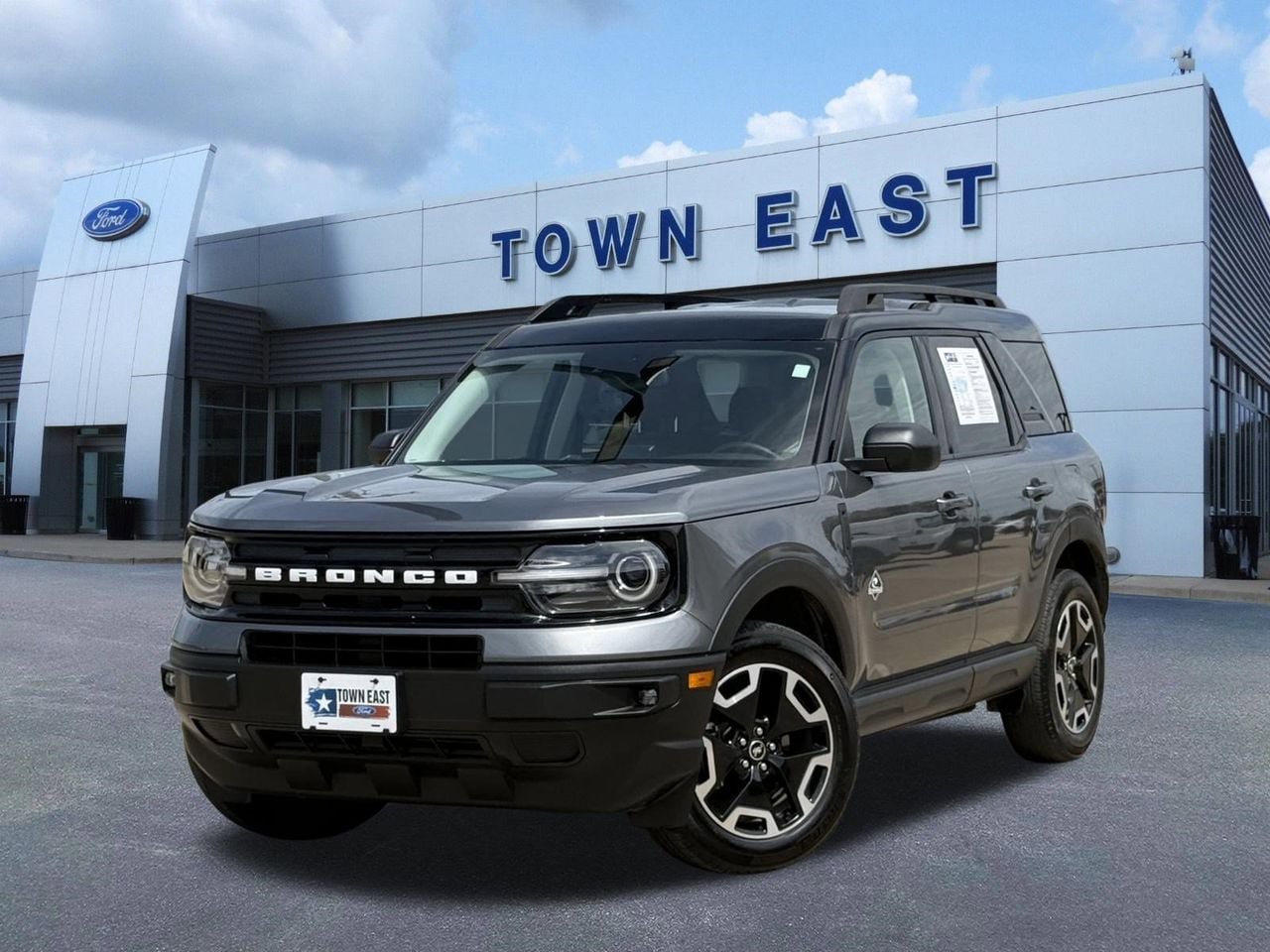 Certified 2024 Ford Bronco Sport Outer Banks AWD/4WD image 1