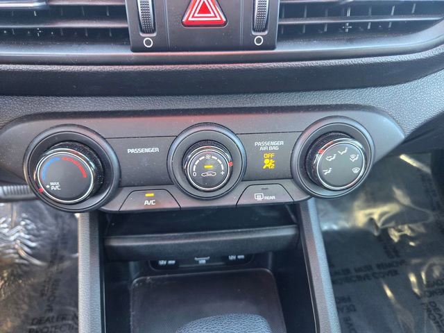 Used 2023 Kia Forte LXS w/ LXS Technology Package FWD image 16