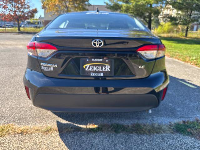 Used 2025 Toyota Corolla LE FWD image 31