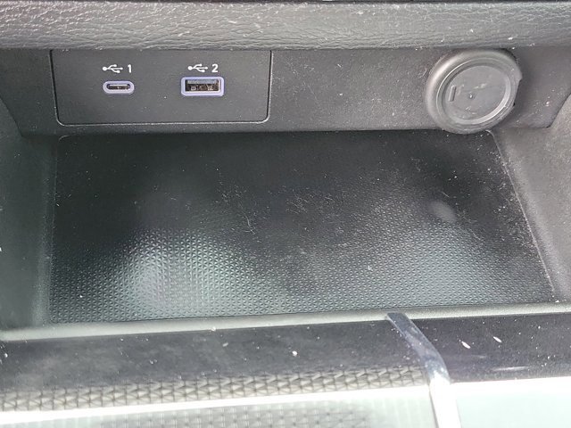 Used 2023 Mitsubishi Outlander SE image 29