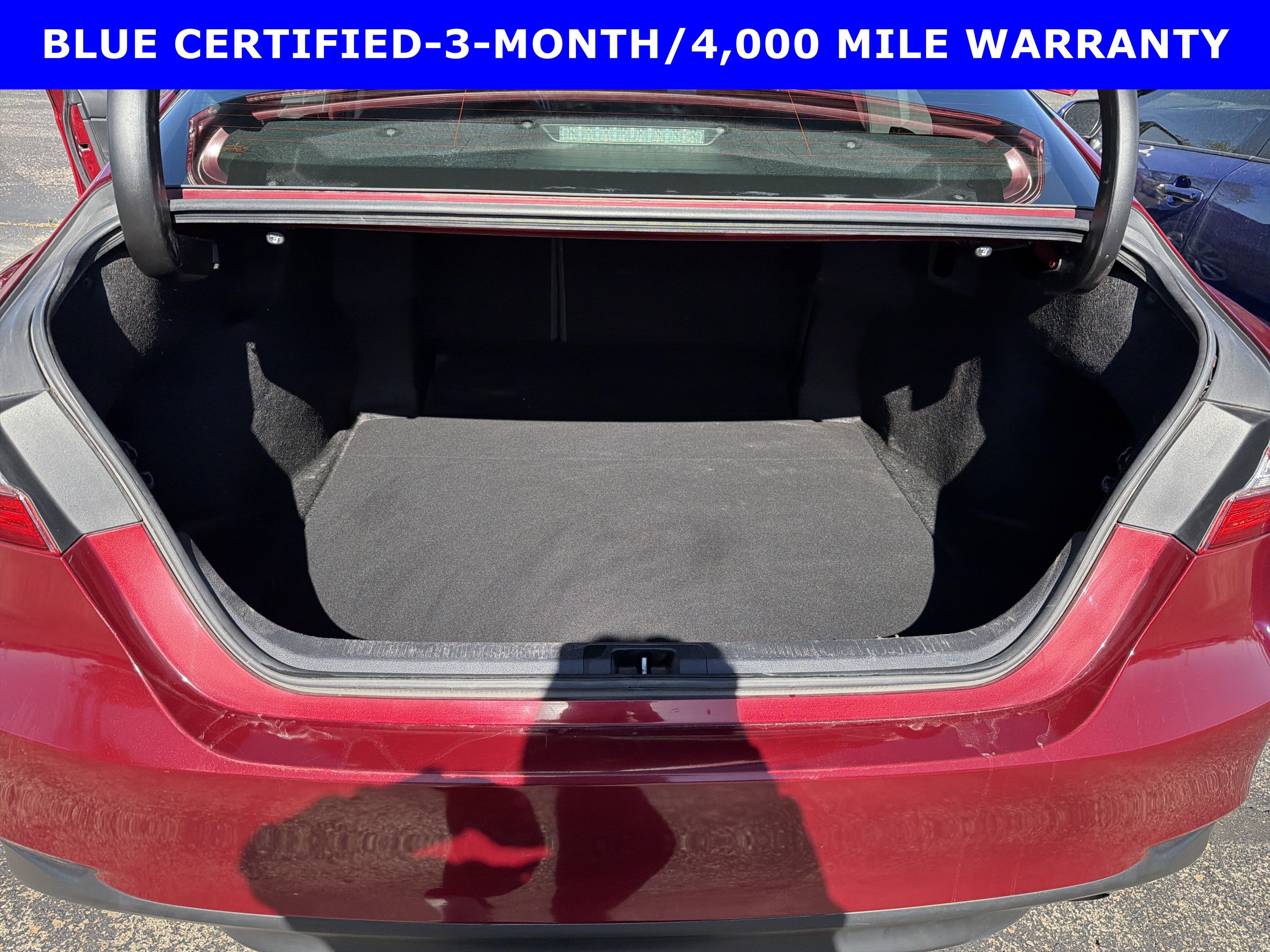 Used 2019 Toyota Camry LE image 12