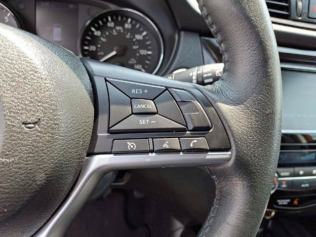 Used 2018 Nissan Rogue SV AWD/4WD image 21