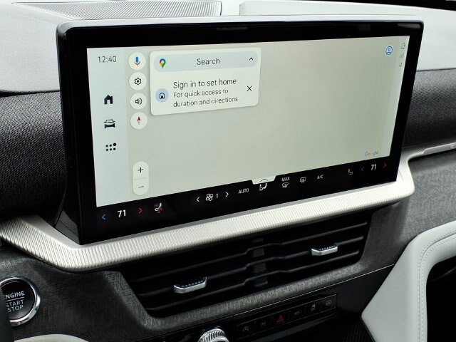 Certified 2025 Ford Explorer Platinum w/ LUX Leather Package AWD/4WD image 26