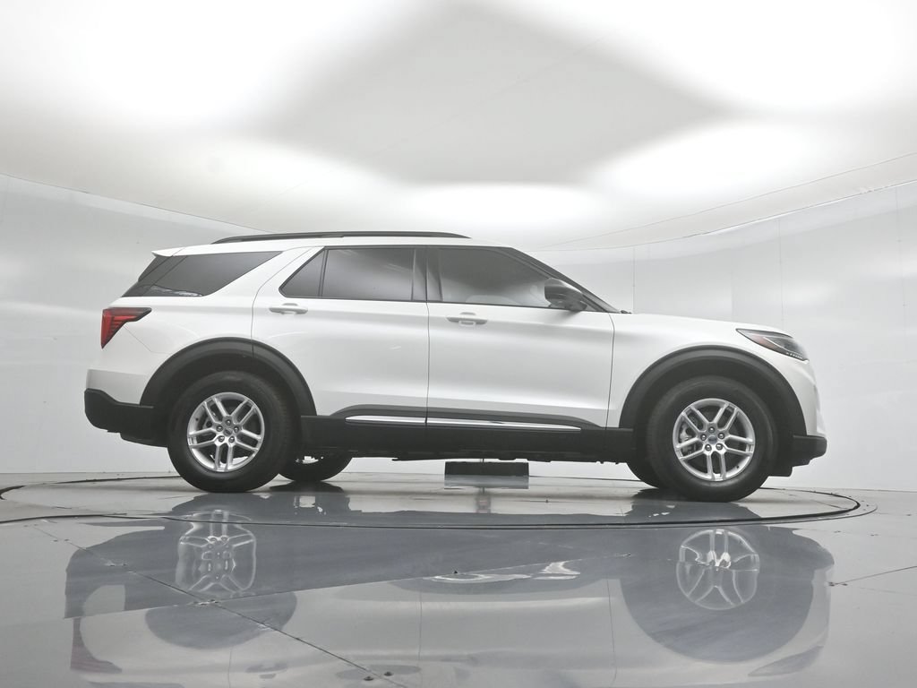 Certified 2025 Ford Explorer Active RWD image 49