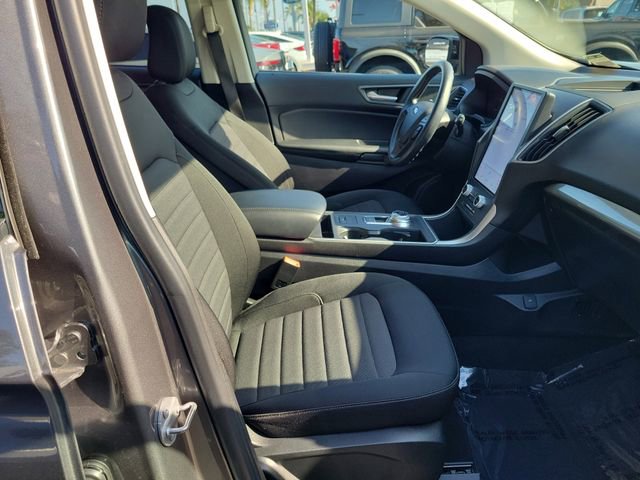 Certified 2022 Ford Edge SE w/ Black Appearance Package AWD/4WD image 15