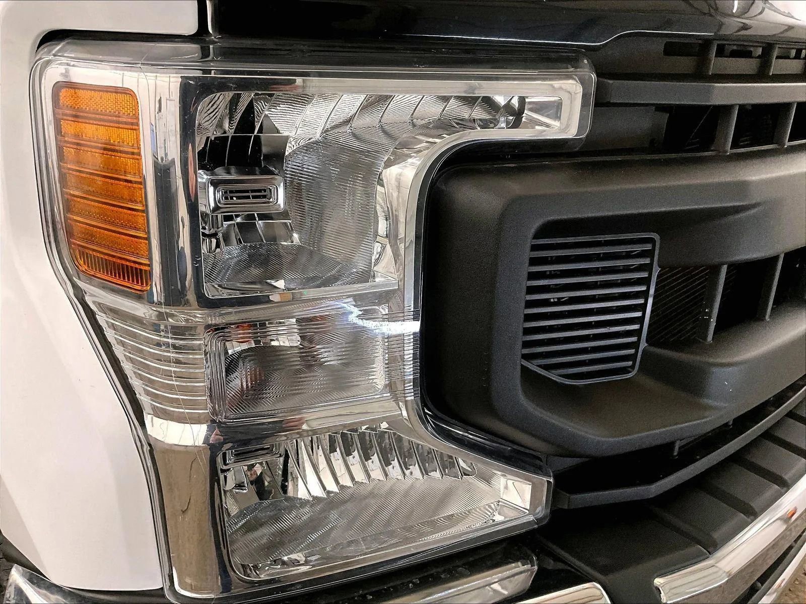 Certified 2021 Ford F250 XL w/ Power Equipment Group image 26