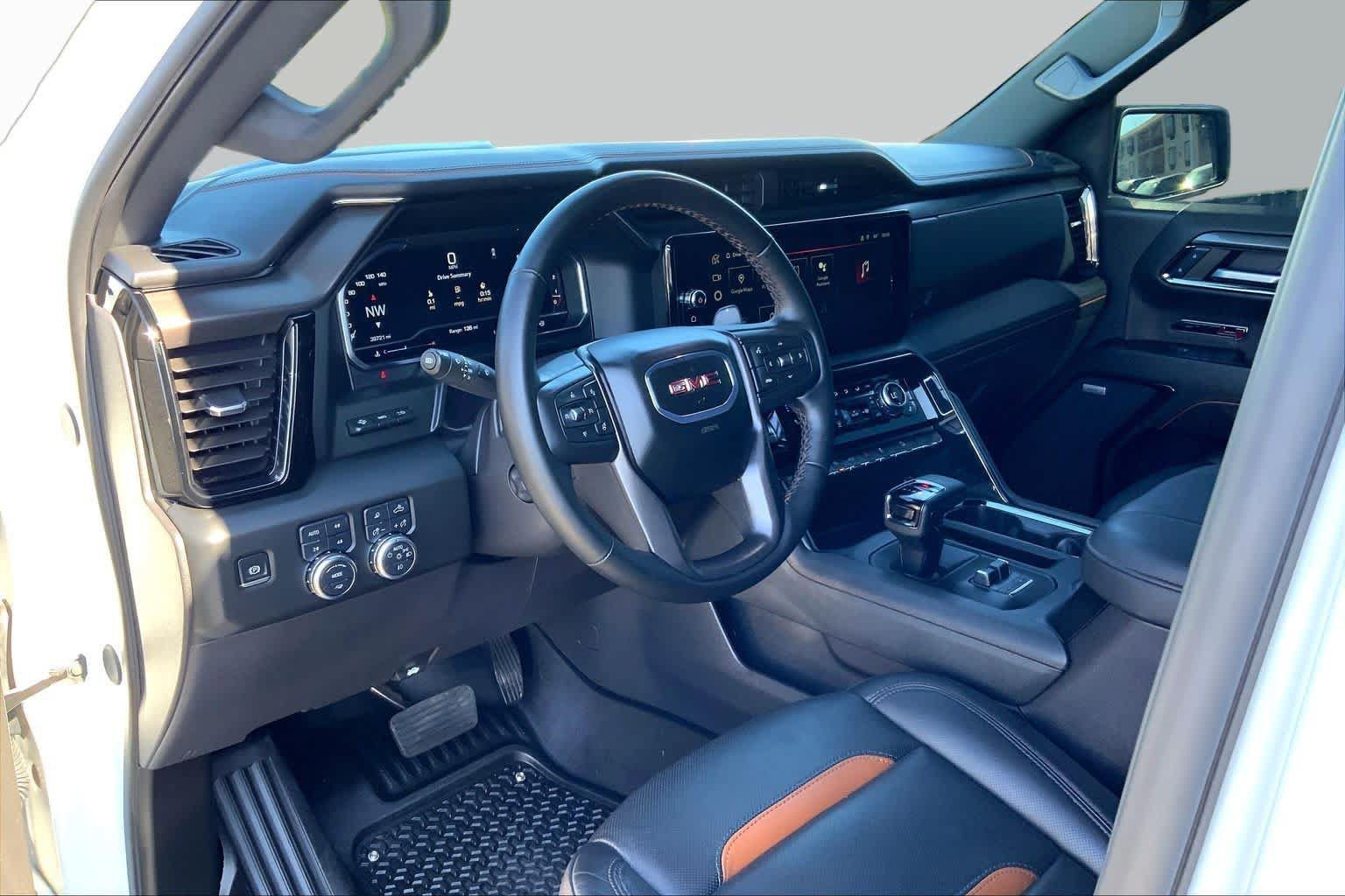 Used 2024 GMC Sierra 1500 AT4 w/ Technology Package AWD/4WD image 16