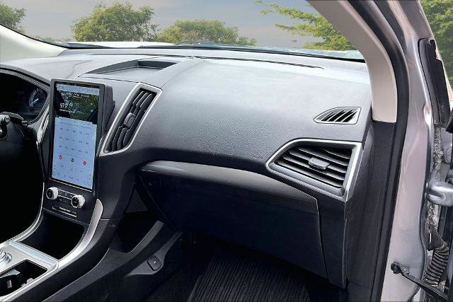 Certified 2024 Ford Edge SEL w/ Convenience Package AWD/4WD image 16