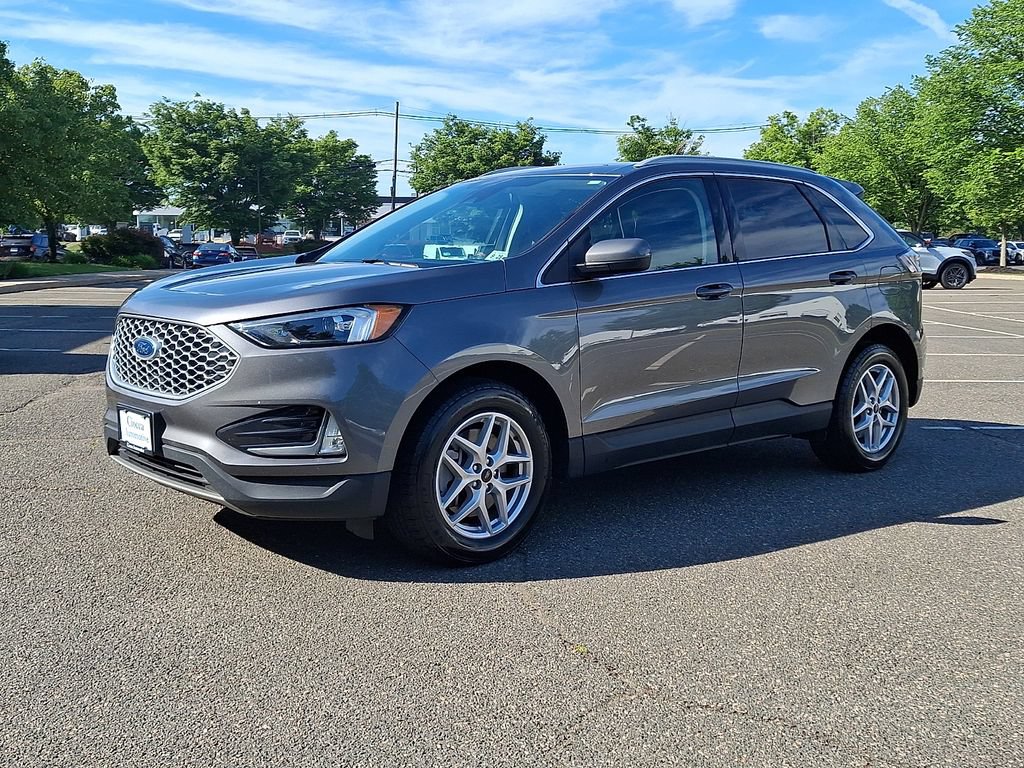 Certified 2024 Ford Edge SEL w/ Convenience Package AWD/4WD image 6