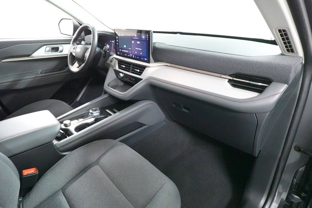 Certified 2025 Ford Explorer Active AWD/4WD image 36