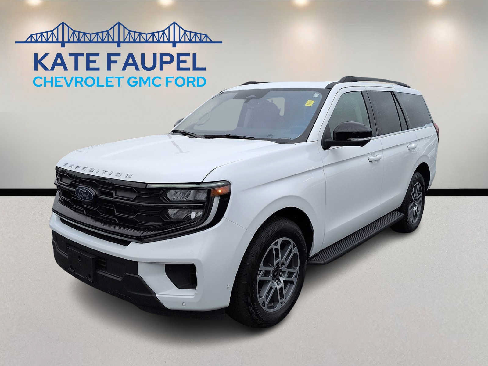 Certified 2025 Ford Expedition Active AWD/4WD image 3