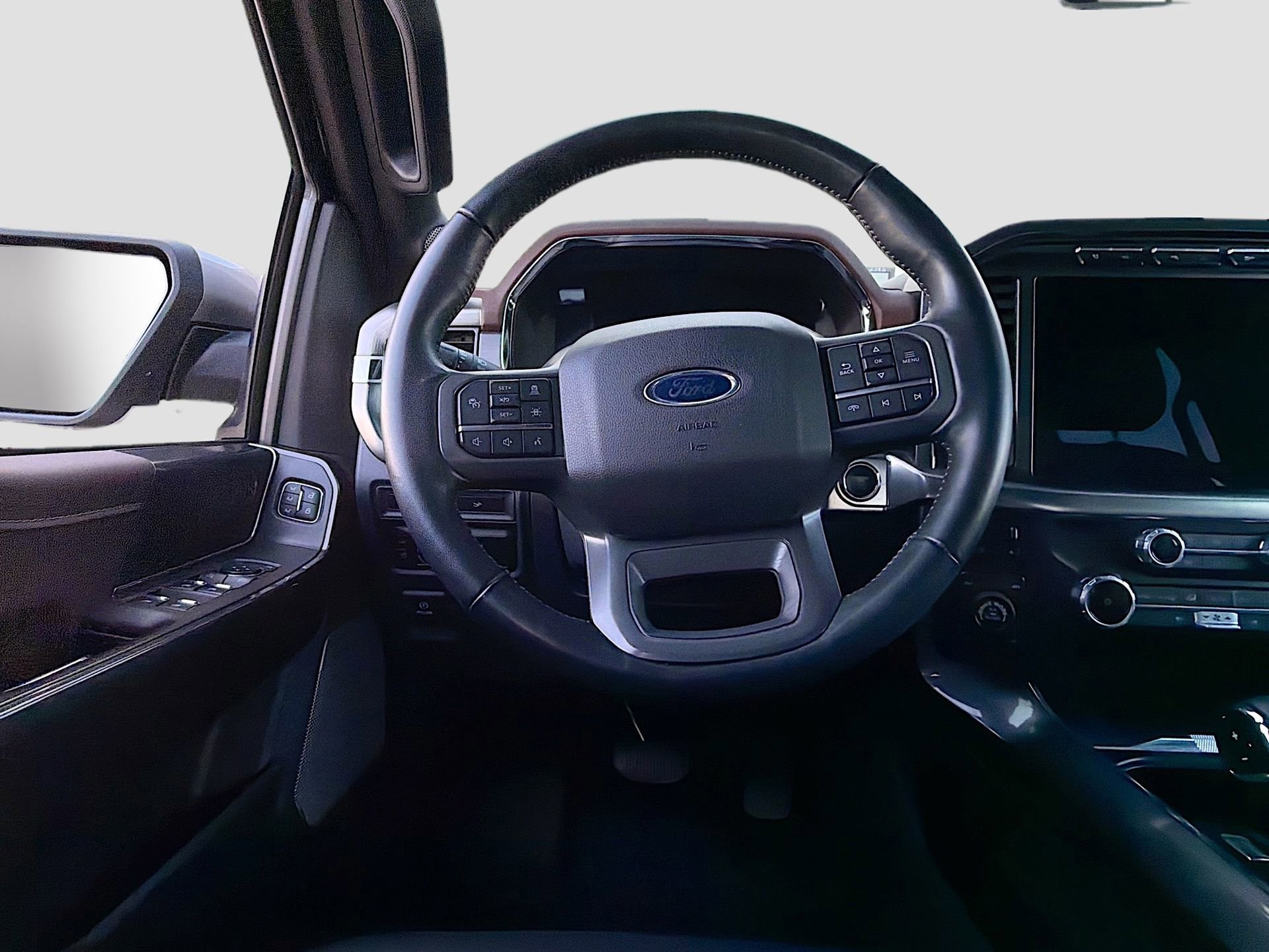 Certified 2023 Ford F150 Lariat w/ Equipment Group 502A High image 15