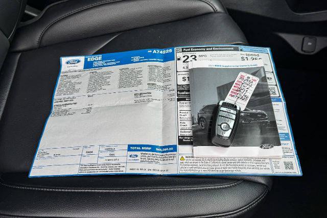 Certified 2022 Ford Edge Titanium AWD/4WD image 38