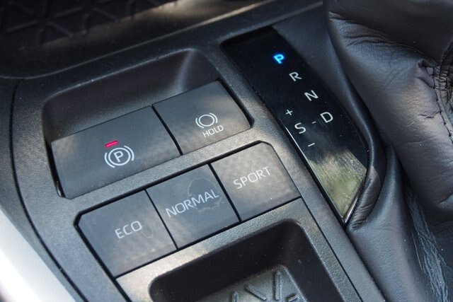Used 2024 Toyota RAV4 LE FWD image 24