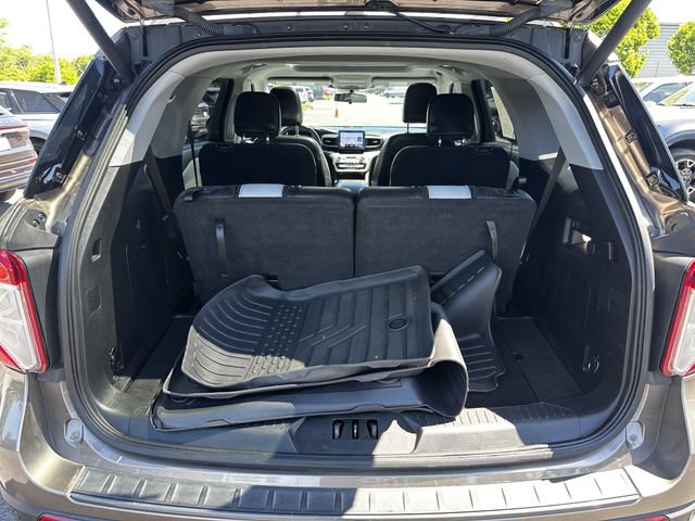 Certified 2021 Ford Explorer XLT w/ Equipment Group 202A AWD/4WD image 44