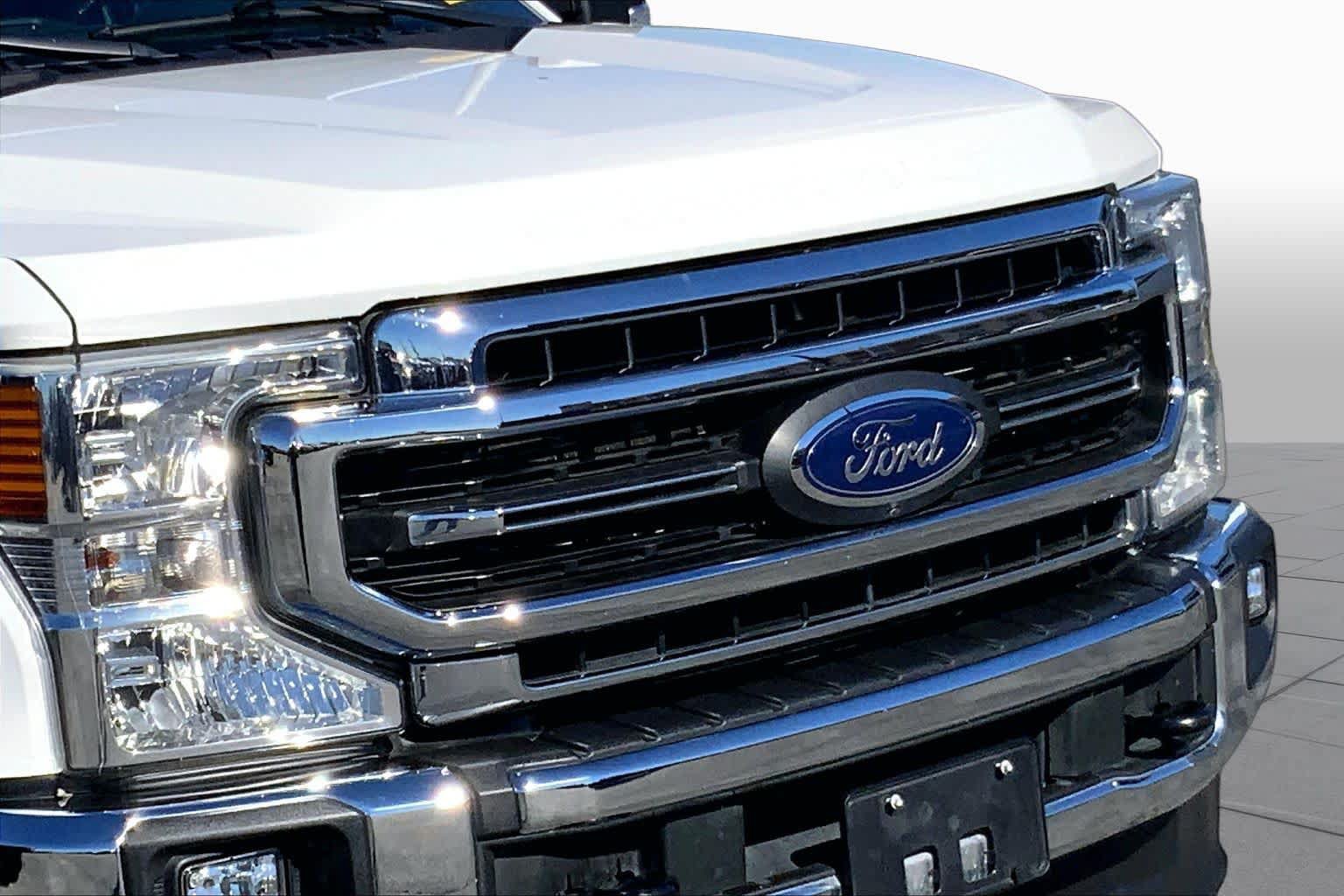 Certified 2022 Ford F250 Lariat w/ Lariat Ultimate Package AWD/4WD image 27