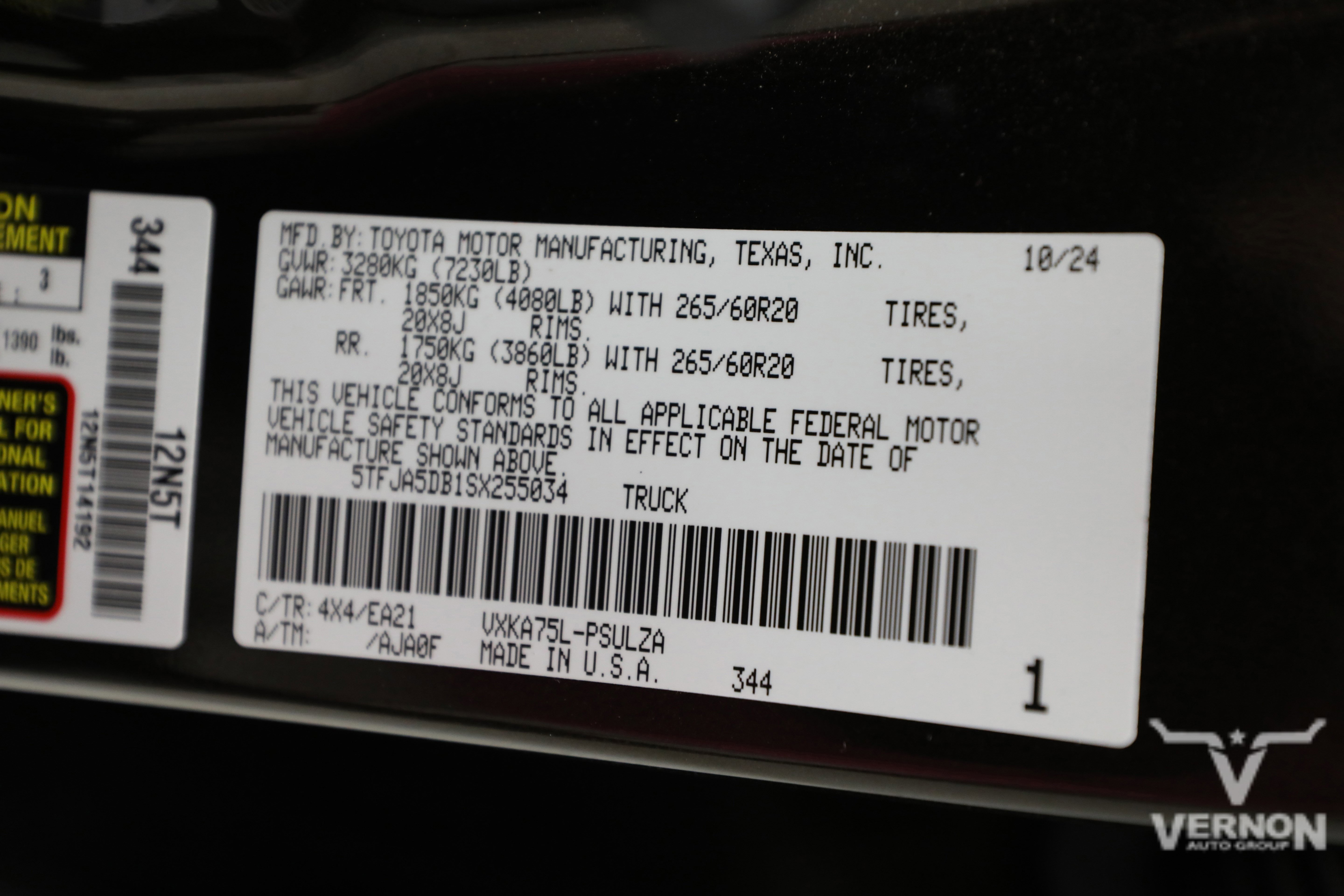 Used 2025 Toyota Tundra Limited w/ Power Package AWD/4WD image 35